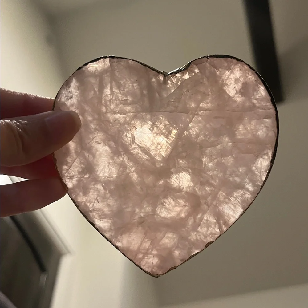 2/$20 Crystal Carvings, Hearts, and Towers Oh My! - Picture 15 of 16